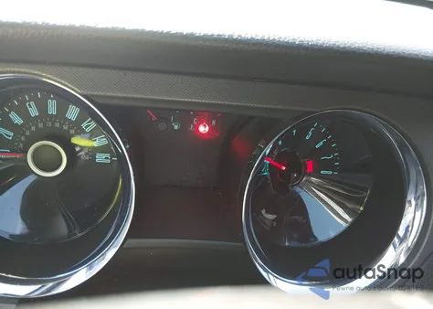 2014 Ford Mustang V6 from USA, damaged, VIN 1ZVBP8AM3E5272246